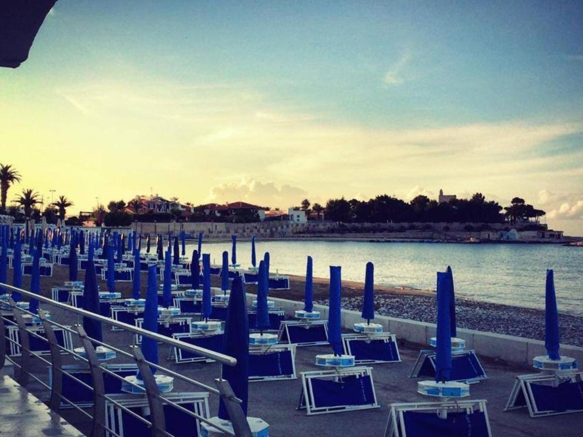 مبيت وإفطار تراني Golden Bay المظهر الخارجي الصورة